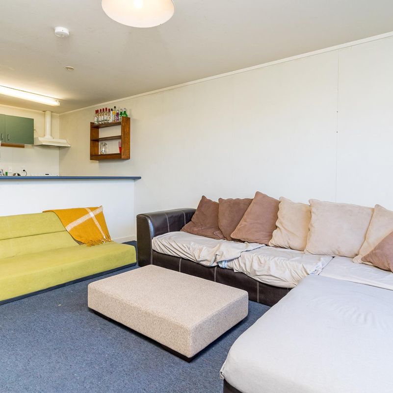 Anzac Ave - Lounge